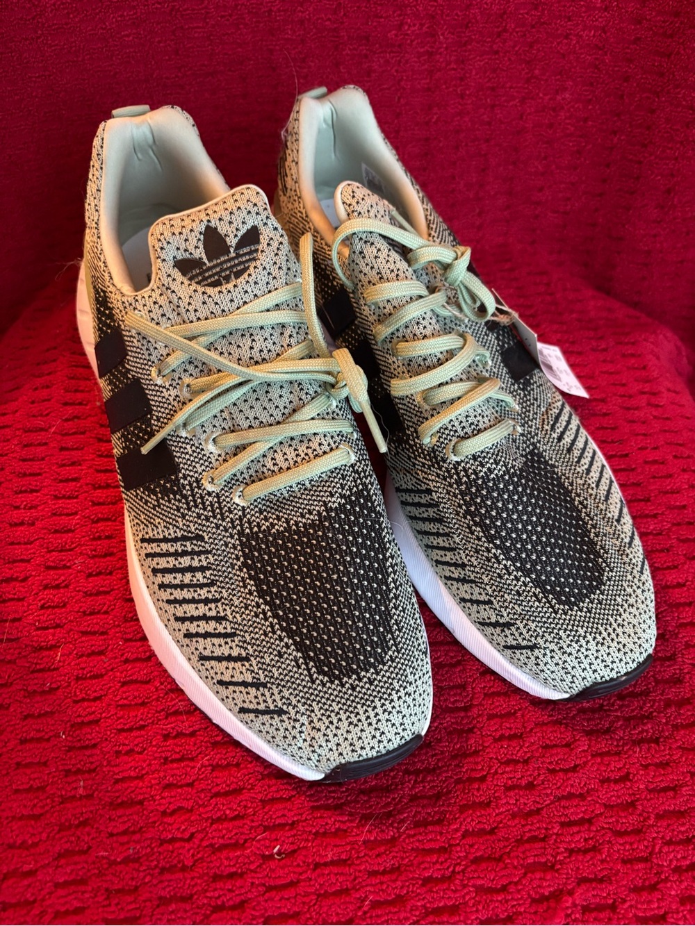 adidas Green and Black Knit Running Sneakers NWT - Picture 2 of 8